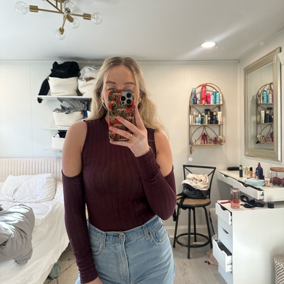 PACSUN KENDAL AND KYLIE top S - Picture 5 of 12